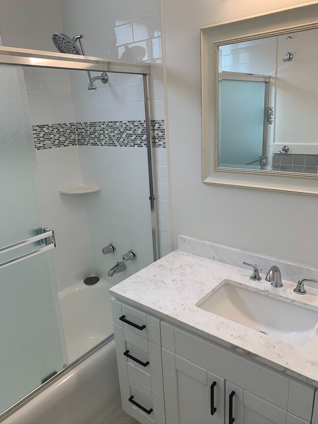 Building Photo - Updated, One of a Kind 2 Bed / 1 Bath Home...