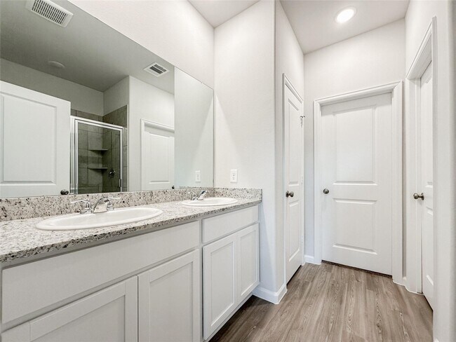 Building Photo - 52 Valiant Ridge Trail