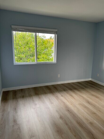 2nd Bedroom - 302 Portland Cir