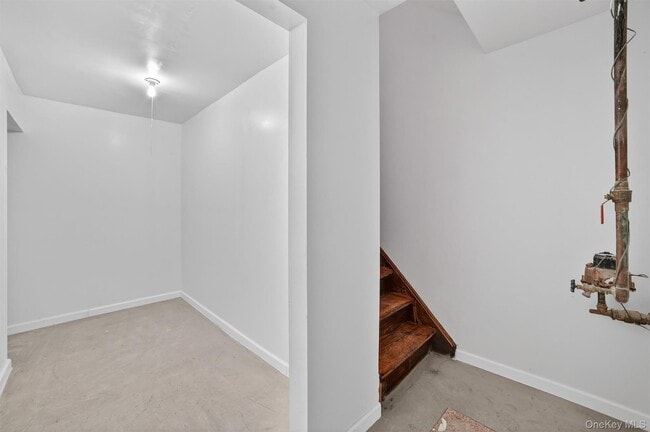 Building Photo - 4297 Kepler Ave