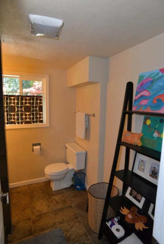 Building Photo - 6850 SW 68th Ave