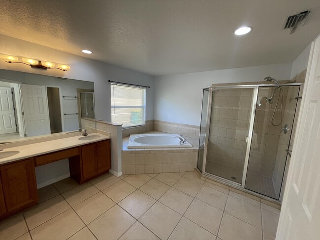 Building Photo - 3245 Soft Breeze Cir