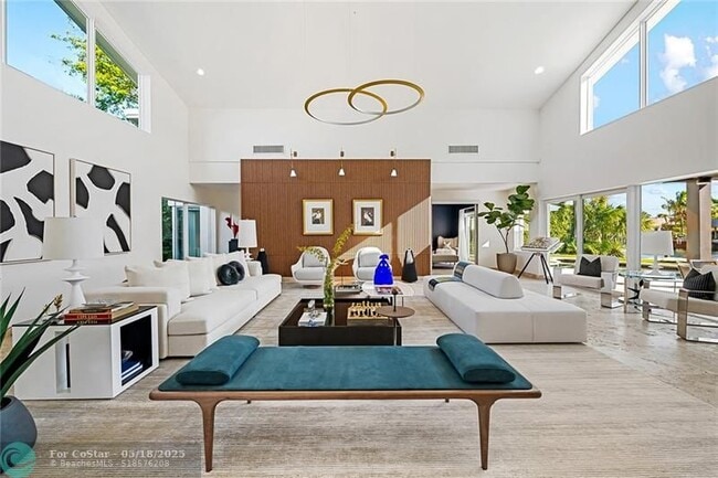 Building Photo - 2416 Bayview Dr