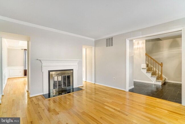 Building Photo - 2131 Kings Mill Ct