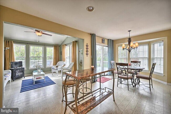 Building Photo - 509 Fox Trail