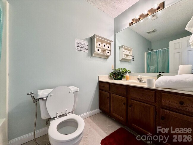 Building Photo - 2809 Faircroft Way