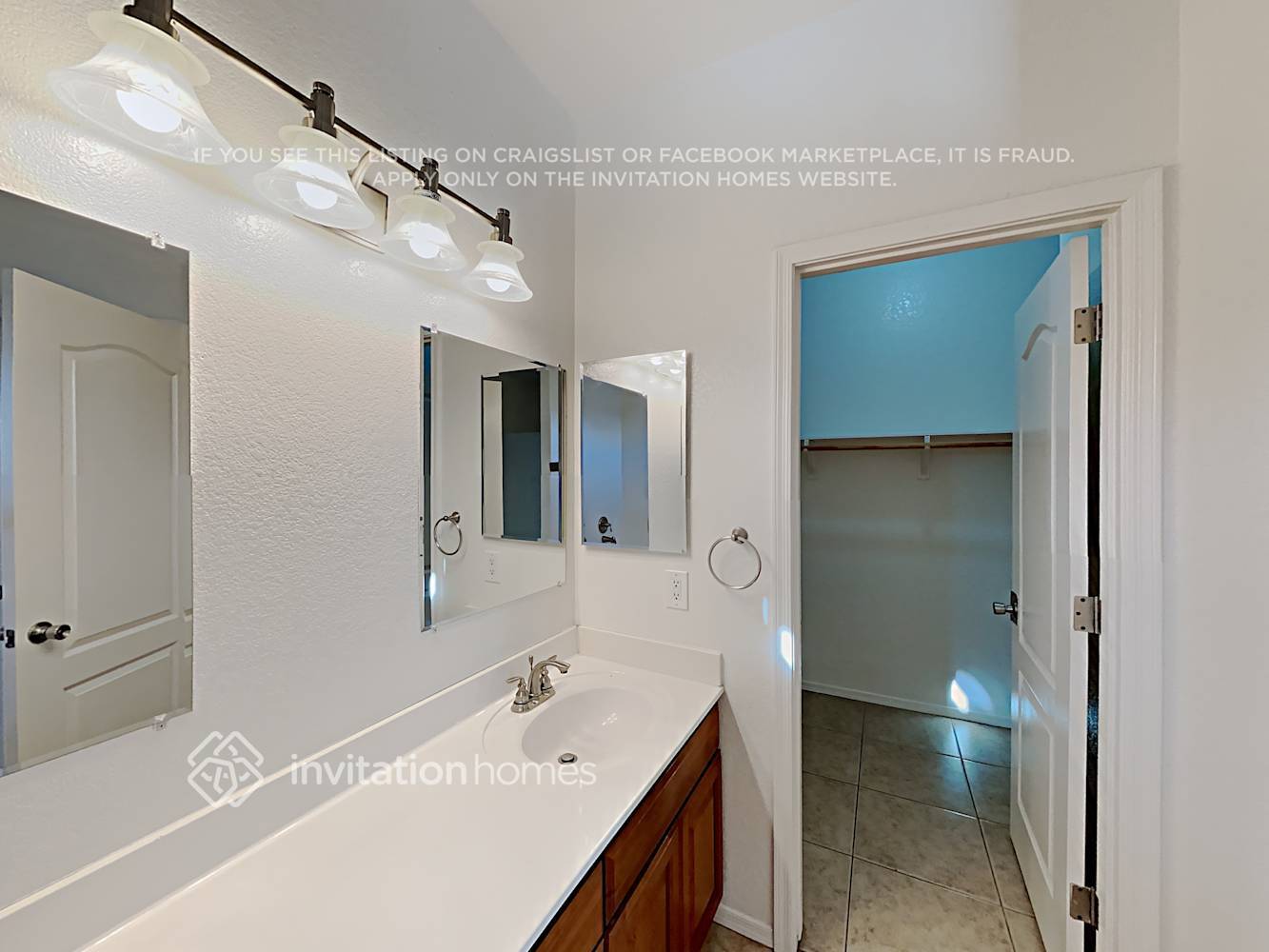 Building Photo - 2509 N Silverado