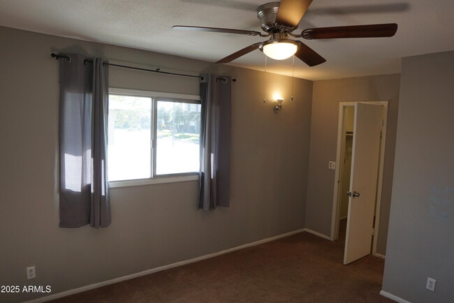 Building Photo - 4501 S Mill Ave