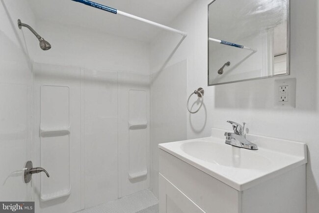 Building Photo - 1200 S Ruby St