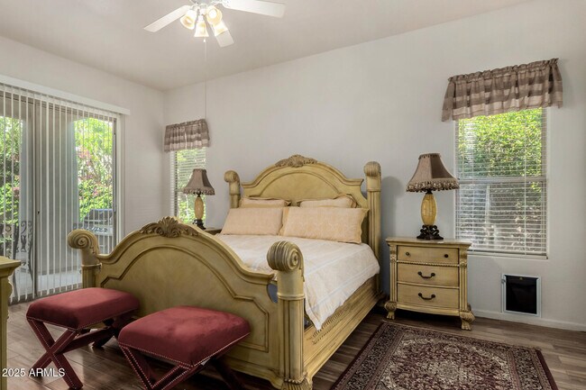 Building Photo - 8250 E Mountain Spring Rd