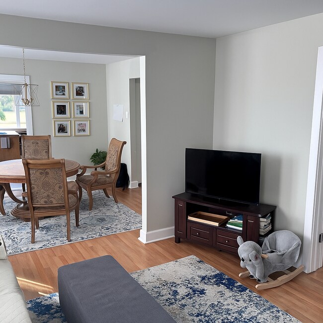 Building Photo - 19 Rose Ave