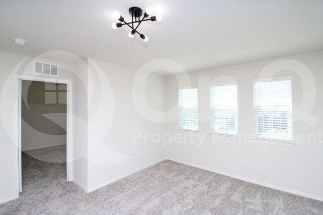Building Photo - 5616 Cherrywood Wy