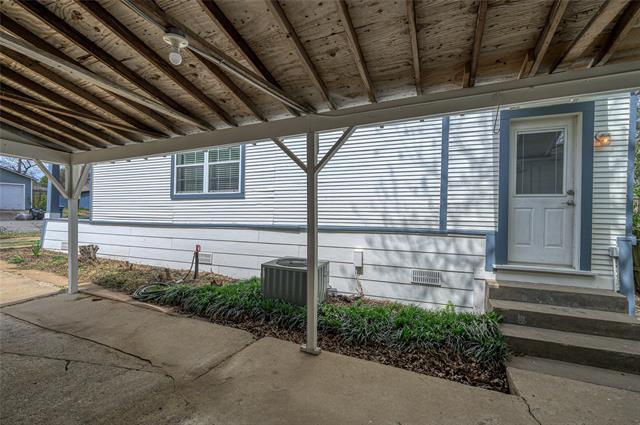 Building Photo - 108 N Eddy Ave