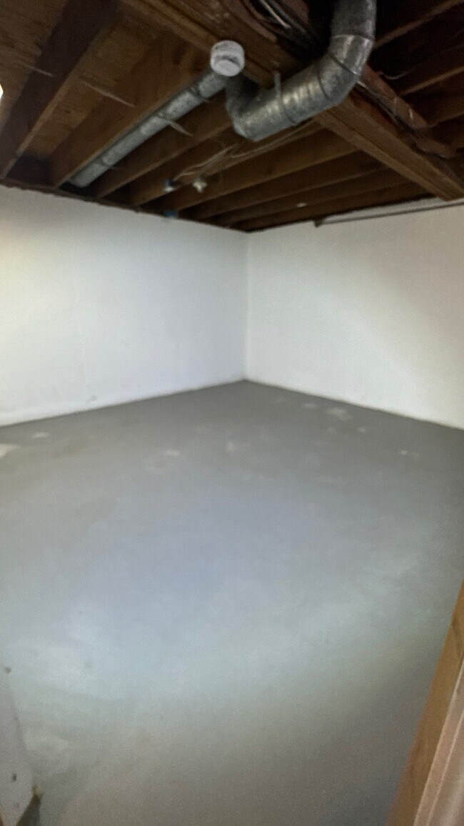 Building Photo - 5908 Ashby Ln