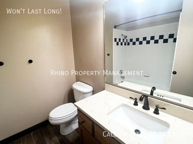 Building Photo - 460 E 3650 N