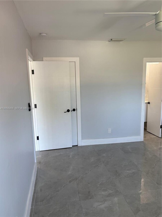 Building Photo - 2227 NW 65th Ave