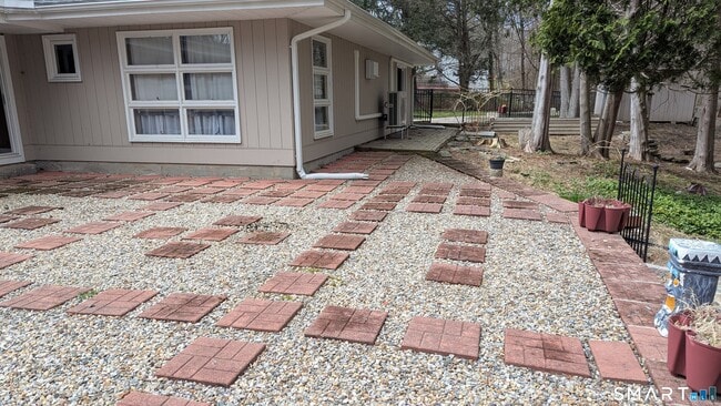 Building Photo - 141 Gurleyville Rd