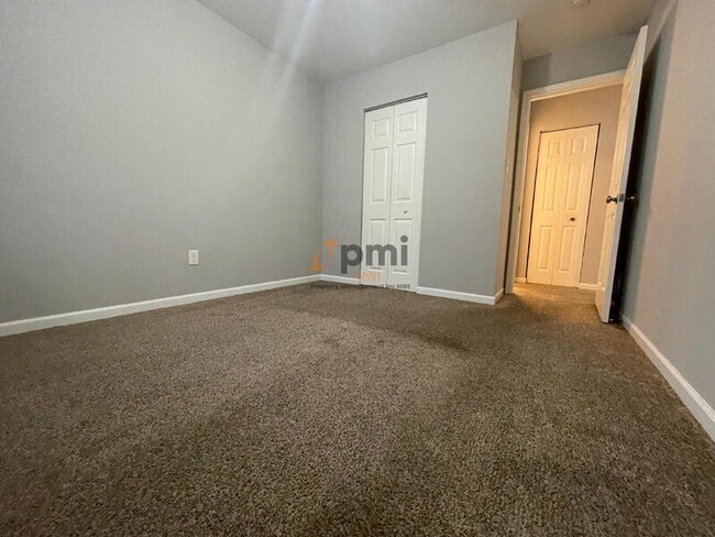 Building Photo - 5925 Jefferson St