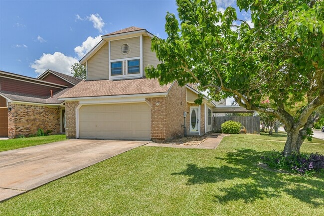 Primary Photo - 5821 Guadalupe Dr