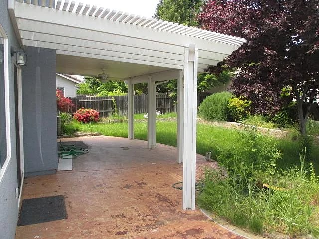 Building Photo - 142 Mike Gartrell Cir