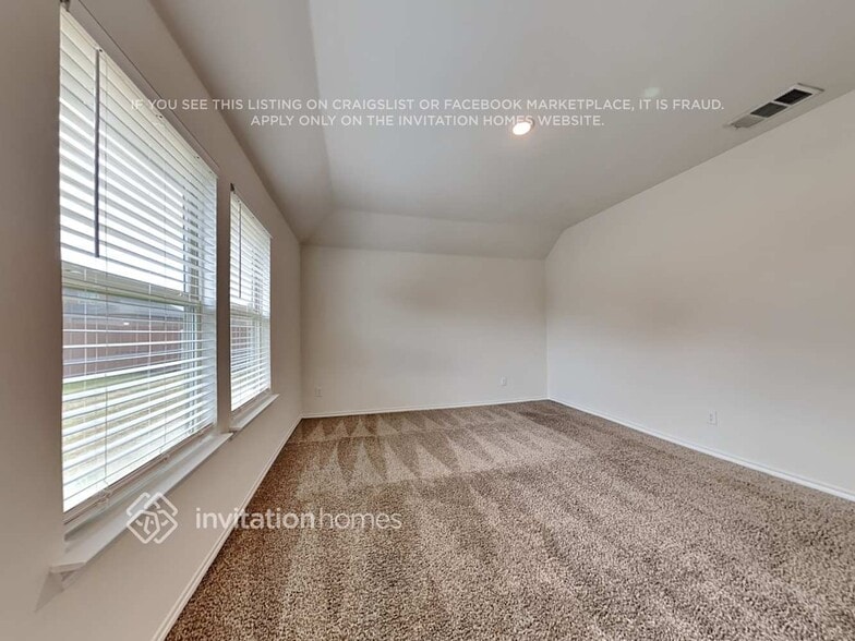 Building Photo - 608 Nexus Dr