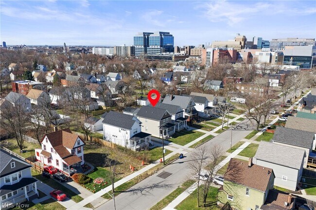 Building Photo - 2256 E 100th St