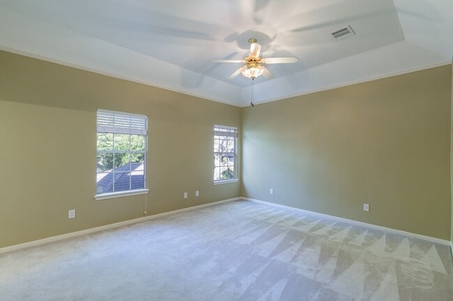 Building Photo - 4418 Jane St