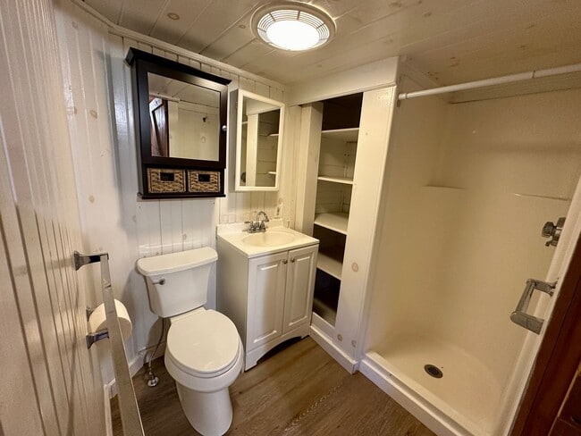 Building Photo - 45 Bow St