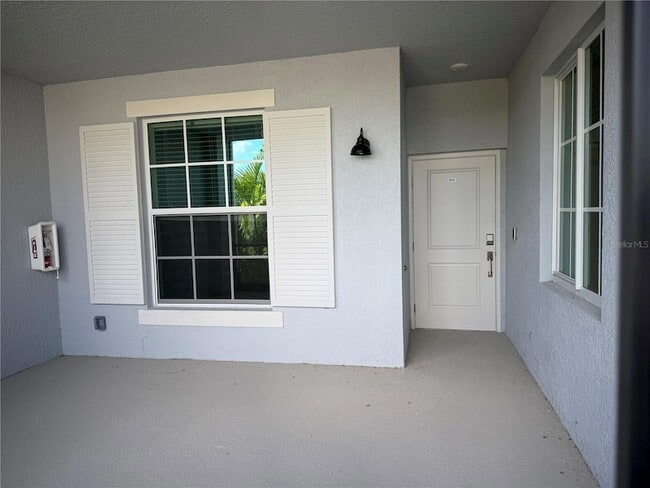 Building Photo - 14231 Heritage Landing Blvd