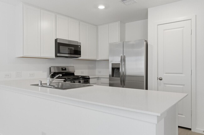 Building Photo - 1603 Golden Iris Dr