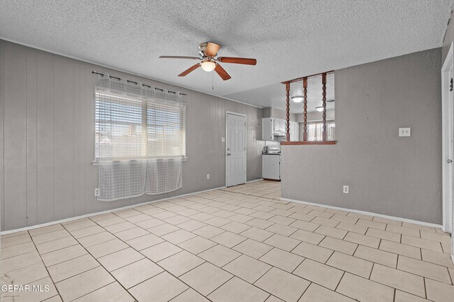 Building Photo - 5712 Longview Dr
