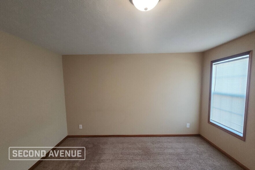 Building Photo - 415 Station 44 Pl