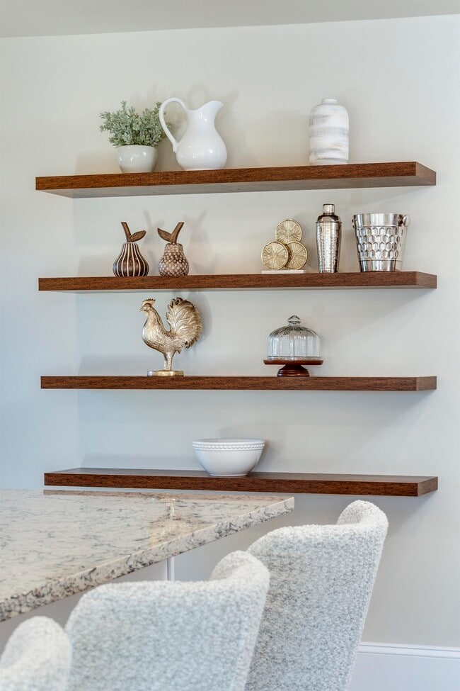 Building Photo - 7223 University Ave