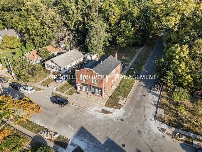 Building Photo - 2401 High St