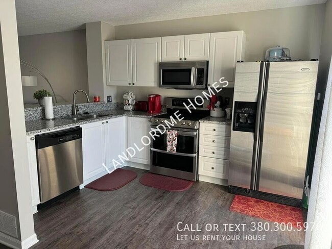 Building Photo - 6485 Nottinghill Trail Dr