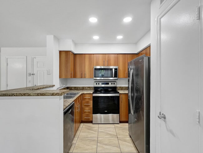 Building Photo - 1050 Crystal Way