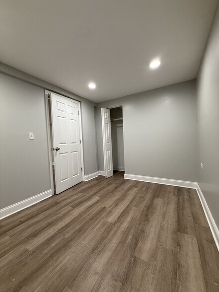 Building Photo - 3840 W Fillmore St