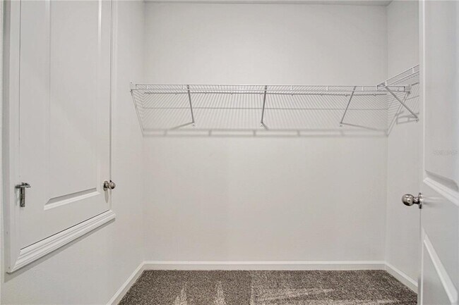 Building Photo - 668 Sand Pne Ln