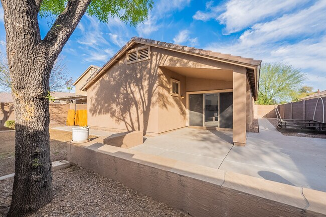 Building Photo - 2444 S Terrell