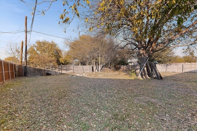 Building Photo - 6805 Newcastle Pl