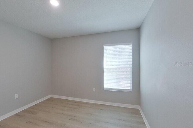 Building Photo - 2799 W Sheila Dr