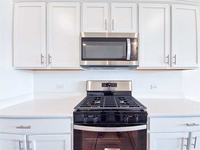 Building Photo - 2313 March Hare Trce