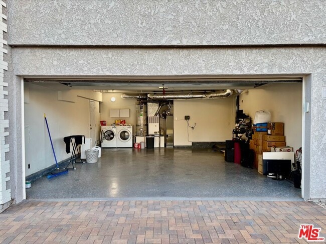 Building Photo - 16403 Bear Meadow Cir