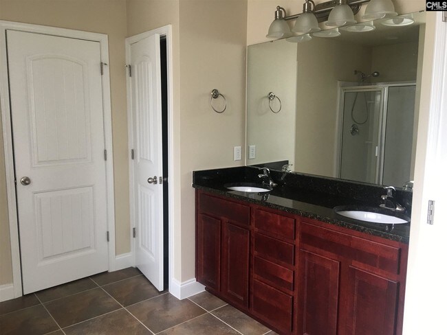 Building Photo - 121 Bartram Way