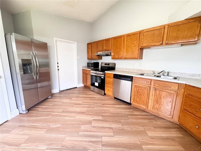 Building Photo - 8807 Parliament Ct