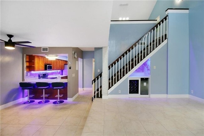 Building Photo - 4087 Coral Springs Dr