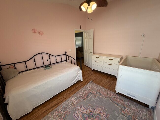 Building Photo - 4720 Decatur Cir