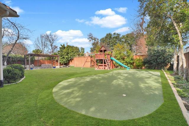 Building Photo - 6807 Lupton Dr