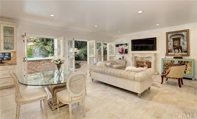 Building Photo - 10269 Cheviot Dr