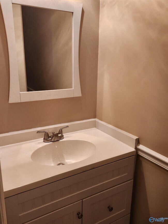 Building Photo - 106 Longleaf Ln